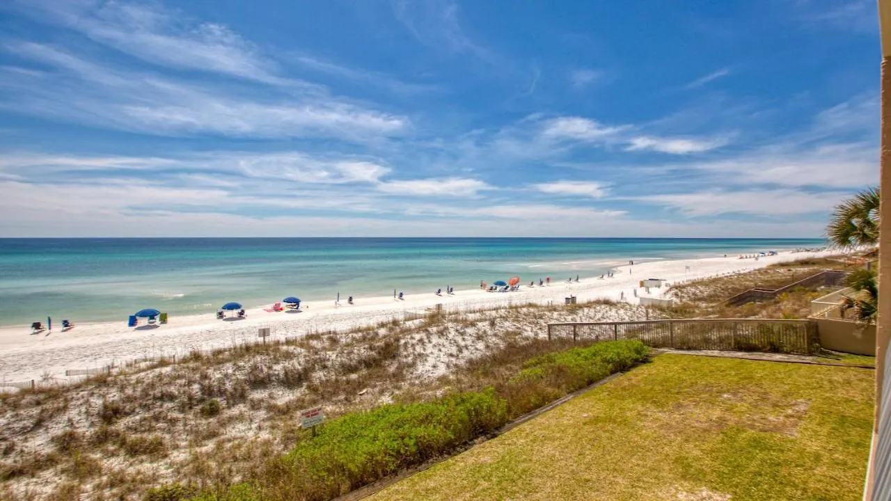Crystal Villas 6A - Just A Few Steps And Your Toes Will Be In The Sand With Beach Service Included Destin Holiday home