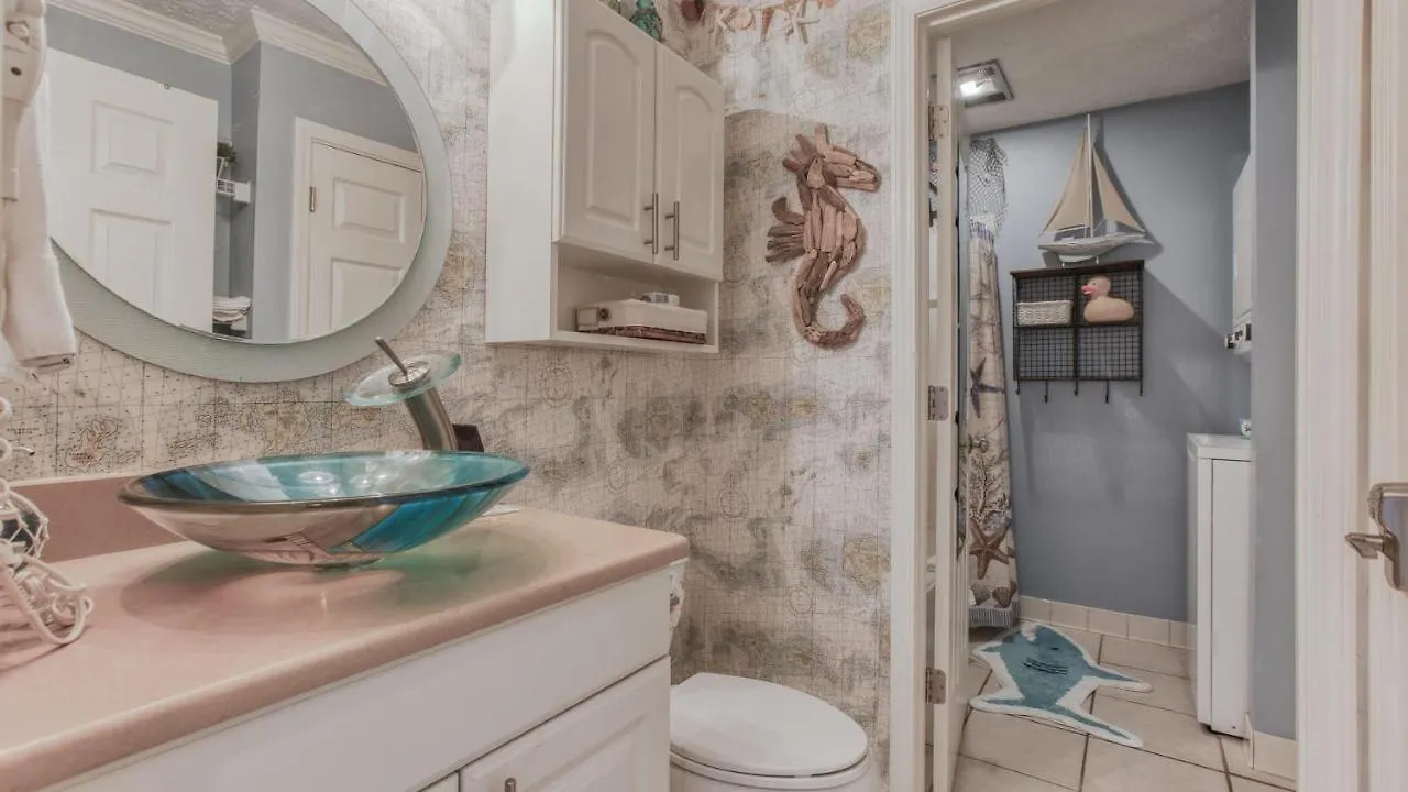 Crystal Villas 6A - Just A Few Steps And Your Toes Will Be In The Sand With Beach Service Included Destin 0*,  United States