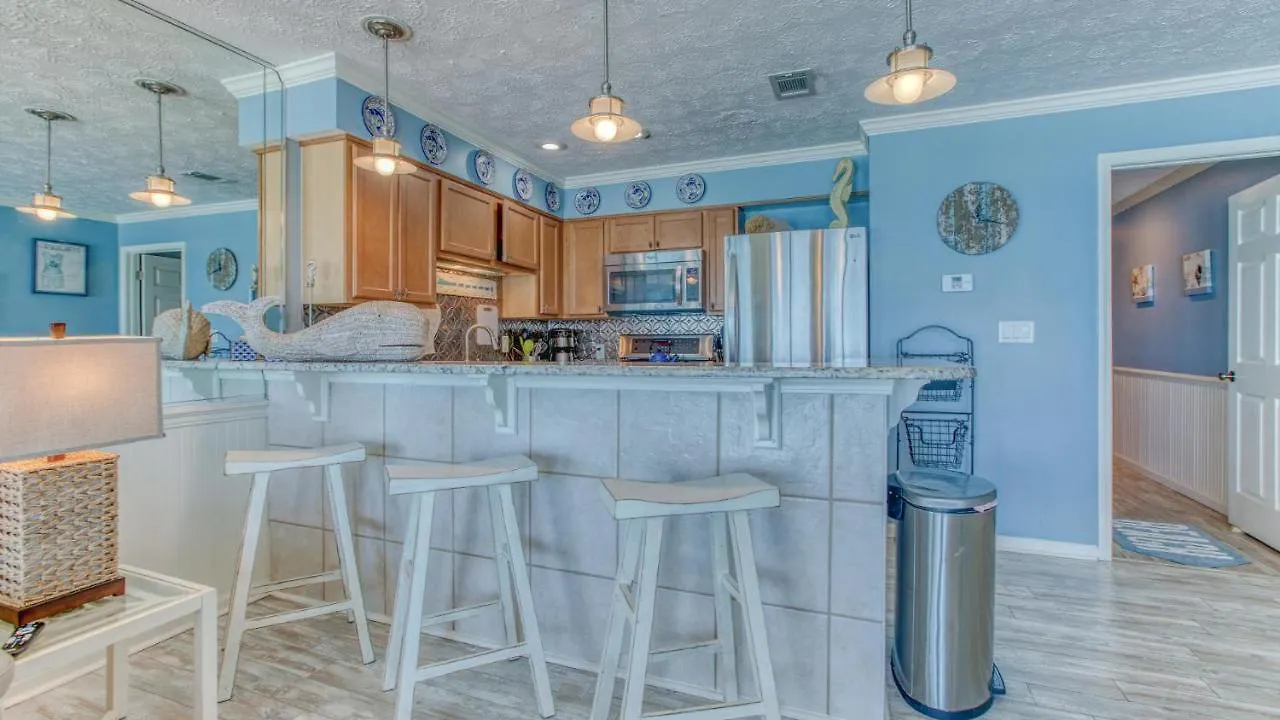 Holiday home Crystal Villas 6A - Just A Few Steps And Your Toes Will Be In The Sand With Beach Service Included Destin United States